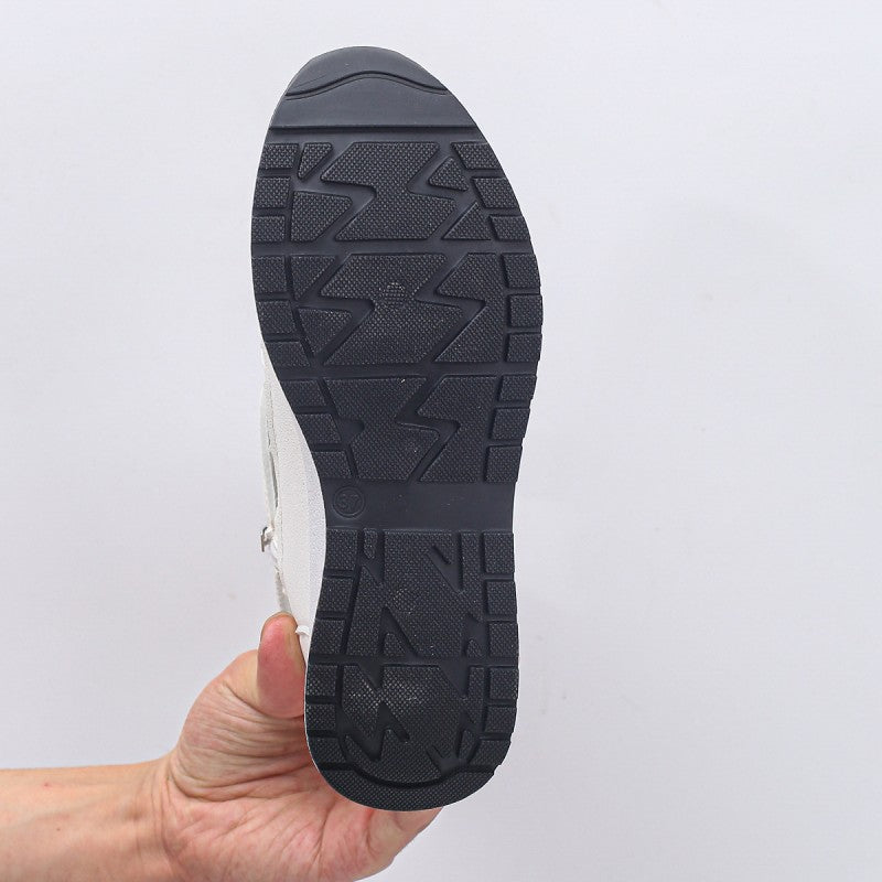 Lightweight wedge sandals with a side zipper for ultimate comfort