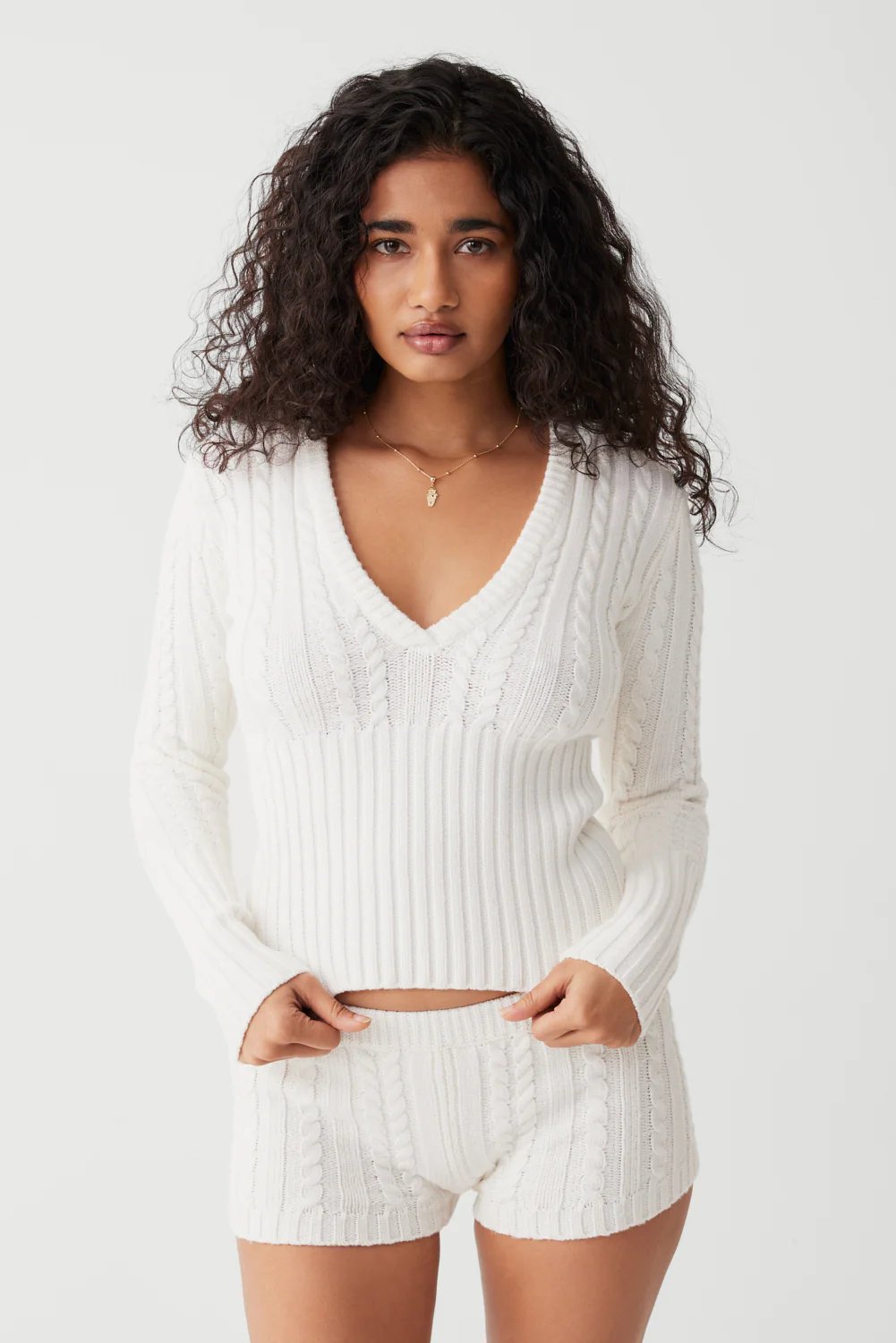 anyfreebie™-Cable Cloud Knit Sweater