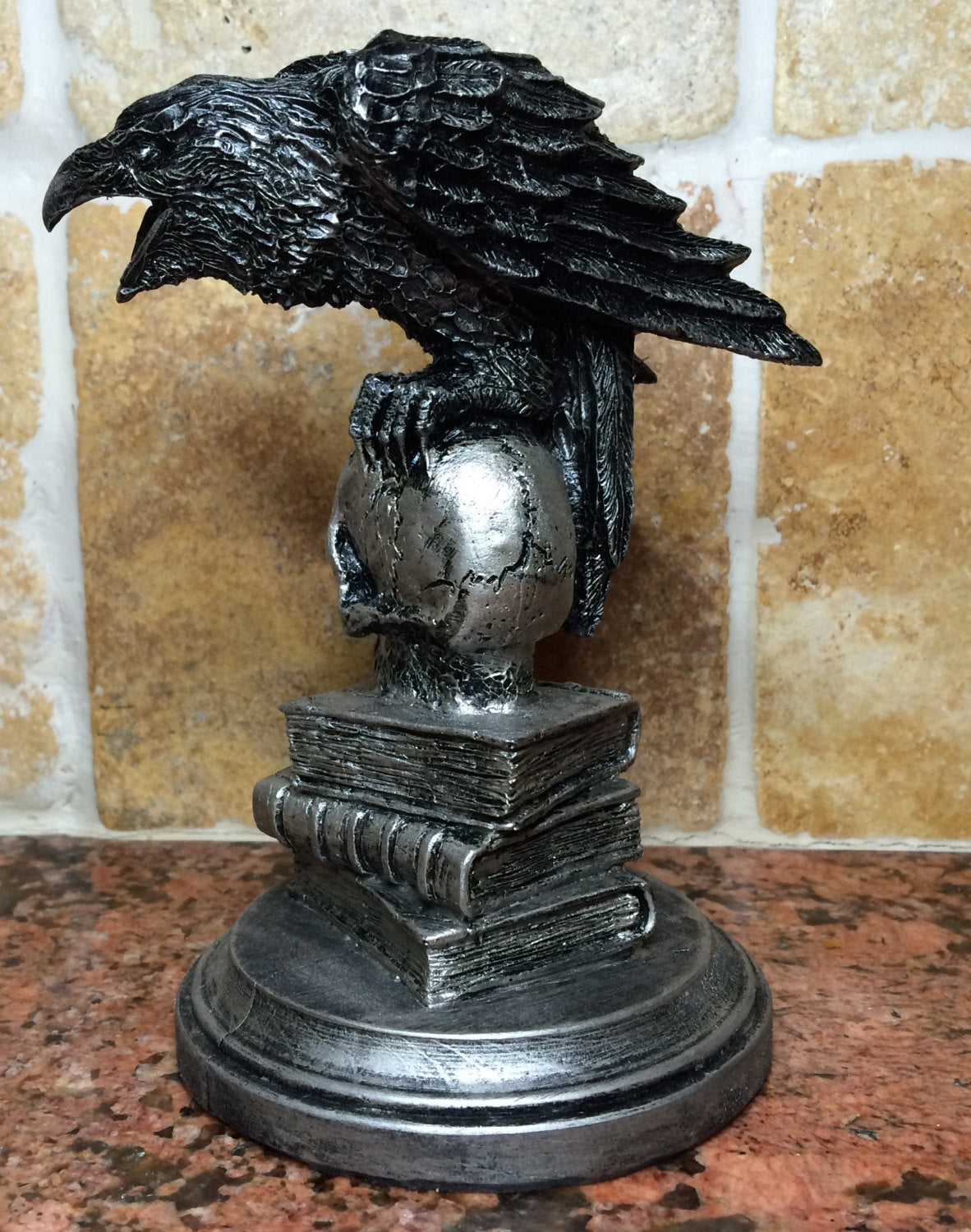 anyfreebie™-Gothic hand painted raven statue