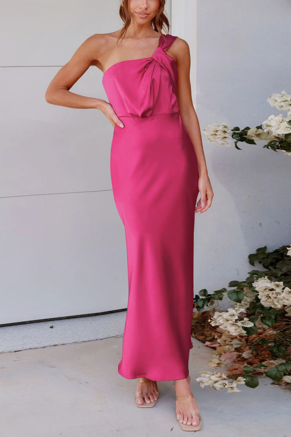 anyfreebie™-Elegant one-shoulder satin bridesmaid dress with slim fit