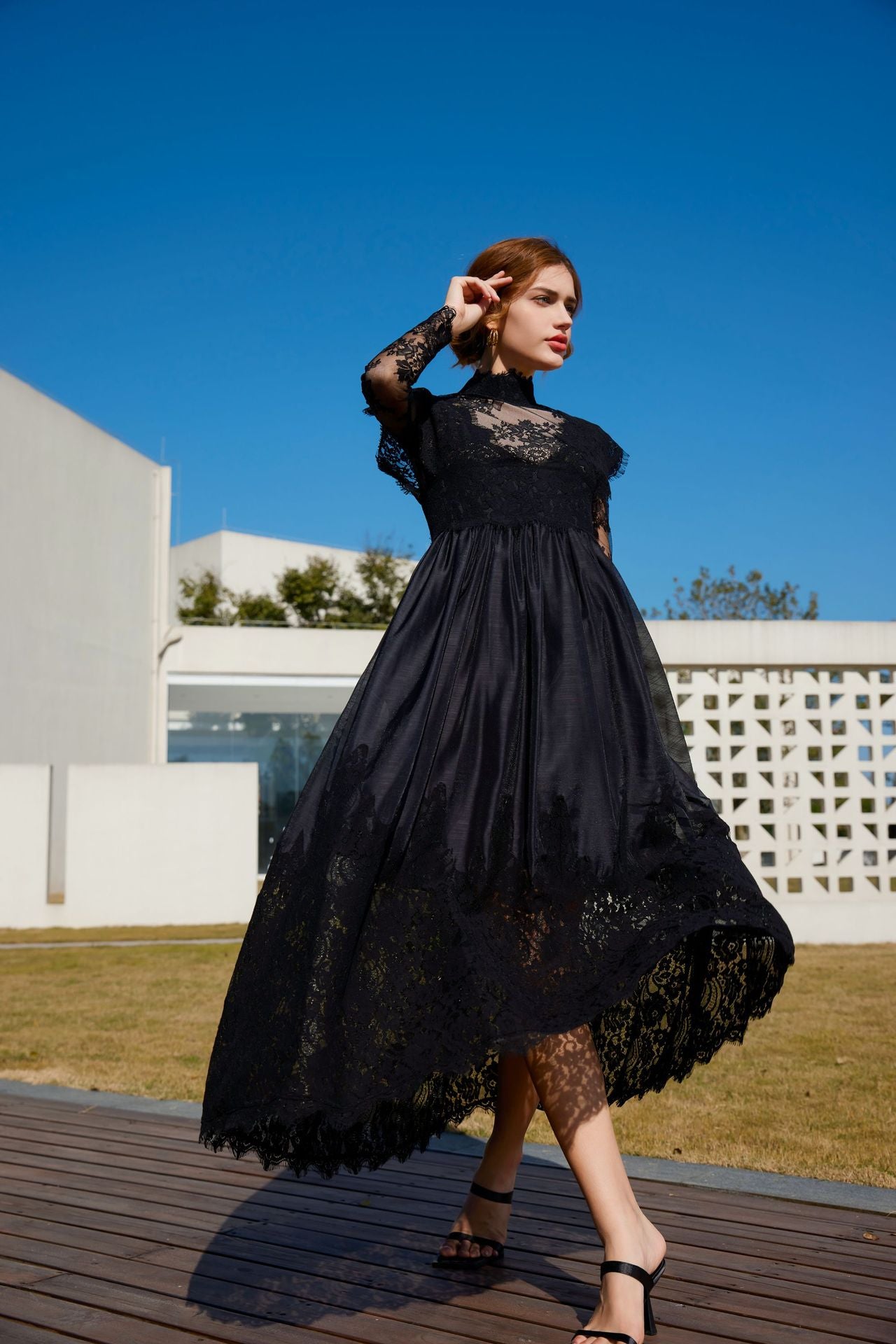 anyfreebie™-Long-sleeved lace mid-neck patchwork evening gown