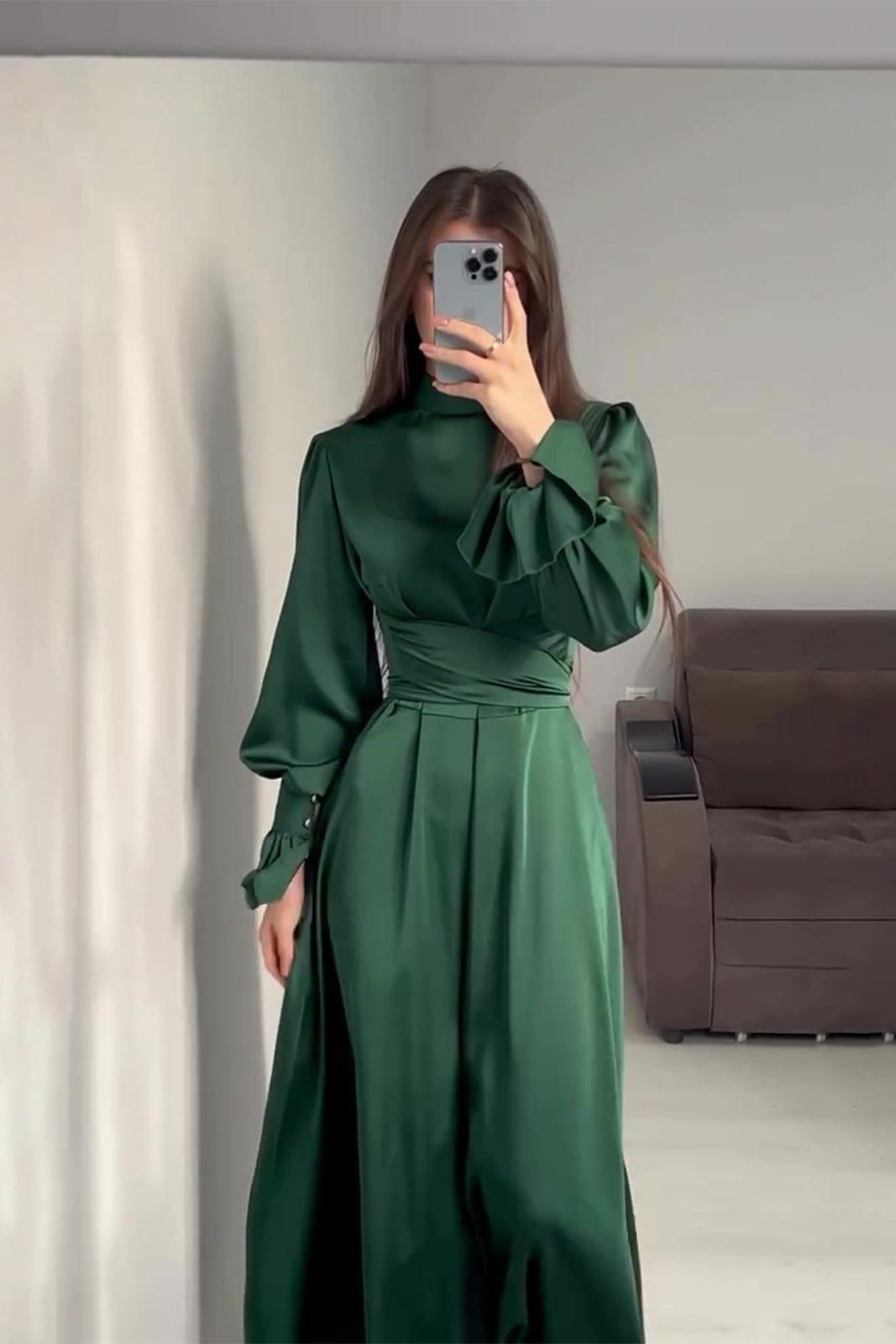 anyfreebie™-Green dress with long sleeves and puff sleeves