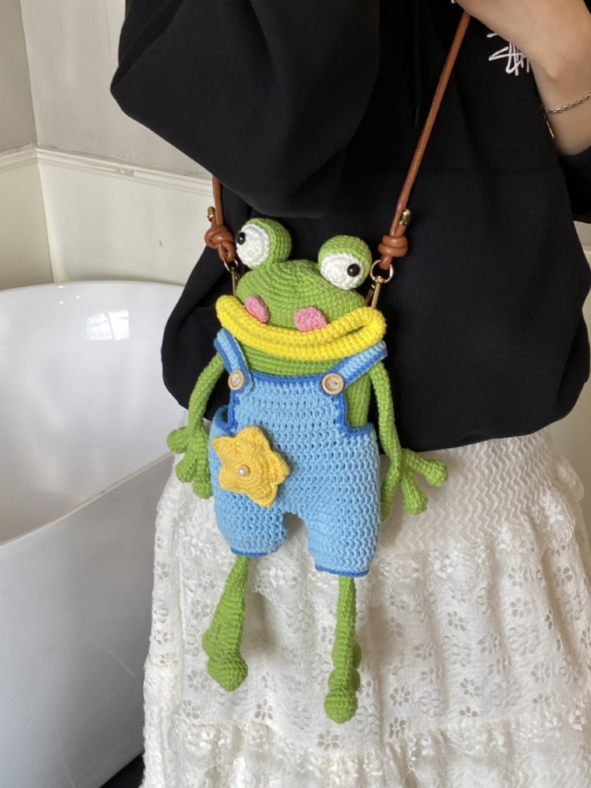 New Handmade Crochet Big Mouth Frog Crossbody Bag