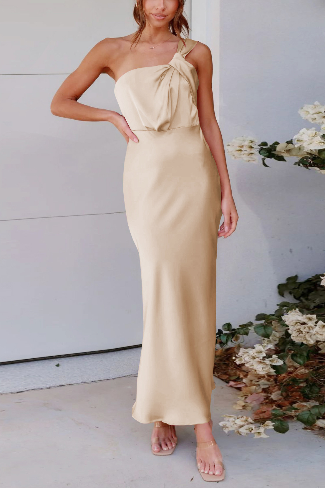 anyfreebie™-Elegant one-shoulder satin bridesmaid dress with slim fit