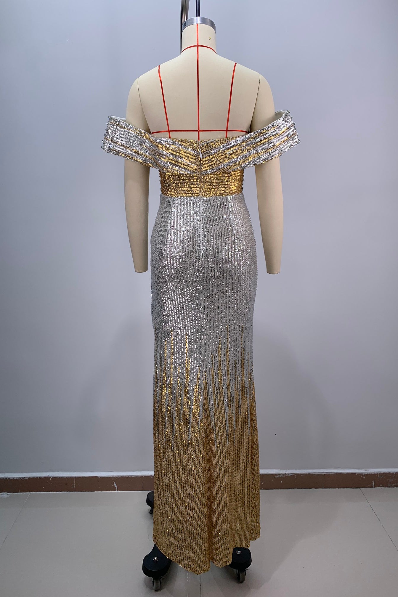 anyfreebie™-Silver and yellow sequined evening gown-vx