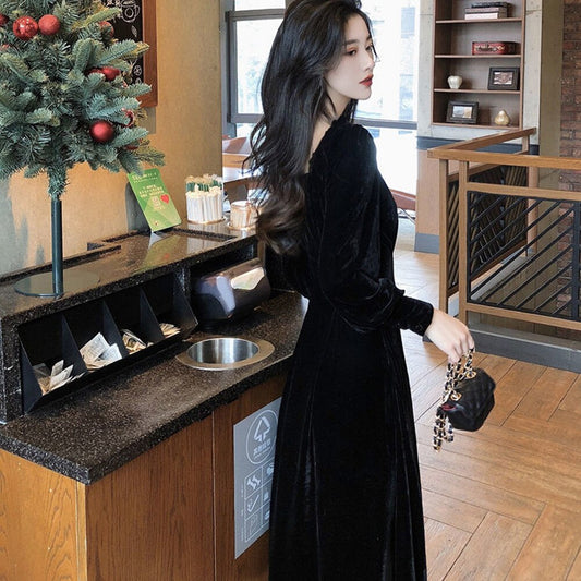 anyfreebie™- Vintage Black Velvet Dress 2024 Women Autumn Winter Warm Long Sleeve Maxi Dress French Elegant V-Neck Party Dresses